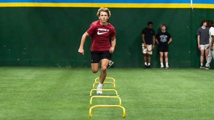 elite speed soccer athlete - Gibson Hunt